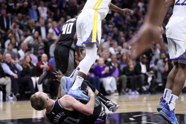 Warriors Green suspended for stepping on Kings Sabonis AP News